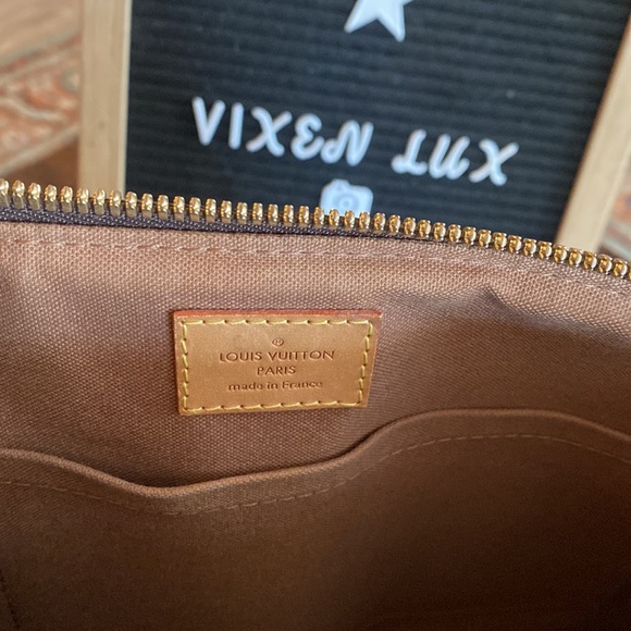 Louis Vuitton Monogram Palermo - Picture 8 of 17